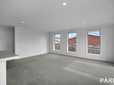 4 / 278 Hobart Rd, Youngtown