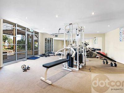 435 / 80 John Whiteway Drive, Gosford