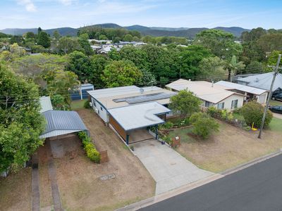 11 Tower Avenue, Atherton