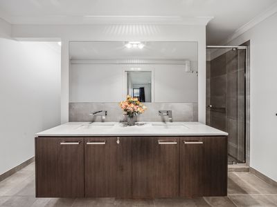 65 Hayton Park Boulevard, Cranbourne West