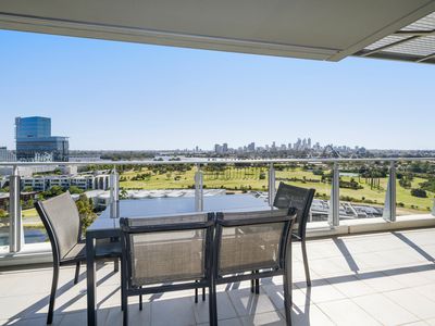 1102 / 96 Bow River, Burswood