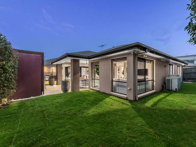 7 Rowland Avenue, Wakerley