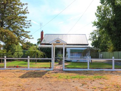 60 Station St, Murchison