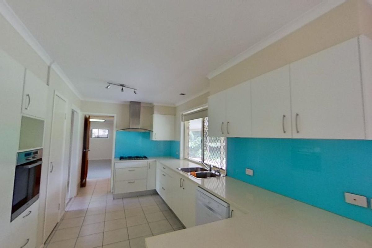 22 Silverdale CRT, Cooroibah