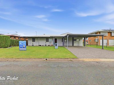 15 Thomas Street, West Mackay