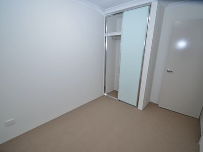 6 / 30 norman street, St James