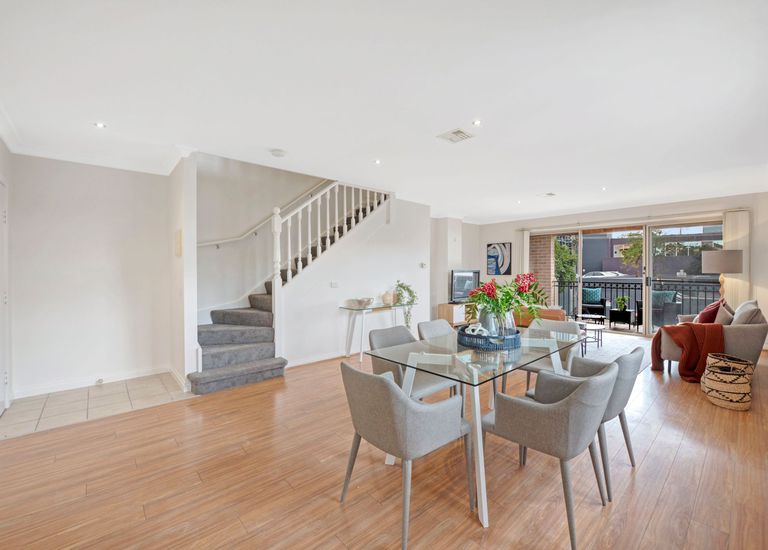 10 / 19 Cambridge Street, Box Hill