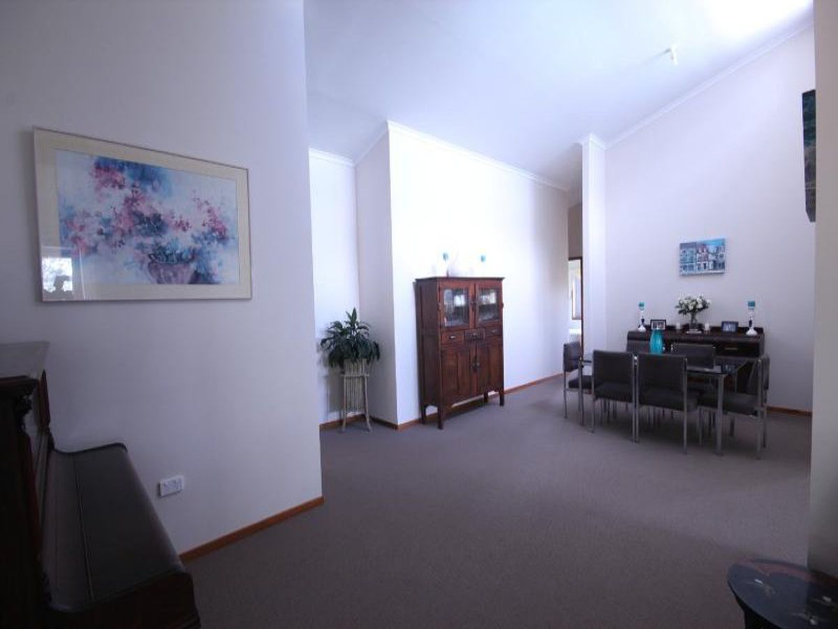 2 Caswell Cres, Tanilba Bay, Tanilba Bay - Thumbnail 8