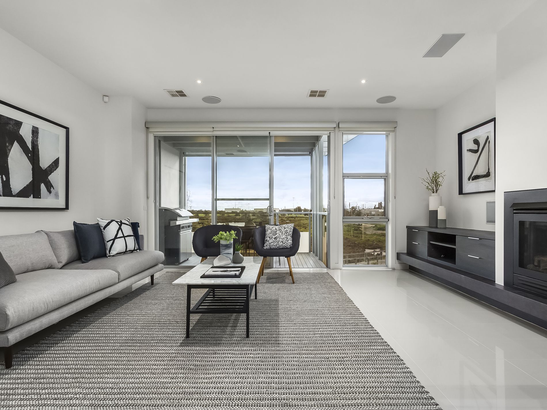 9 Sunset Drive, Williamstown