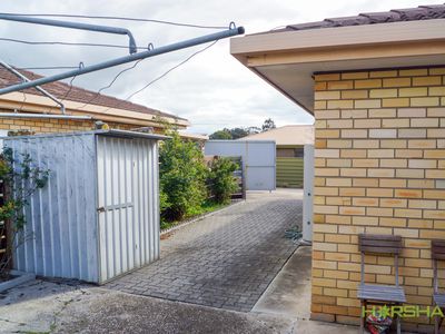 1 / 10 Williams Road, Horsham