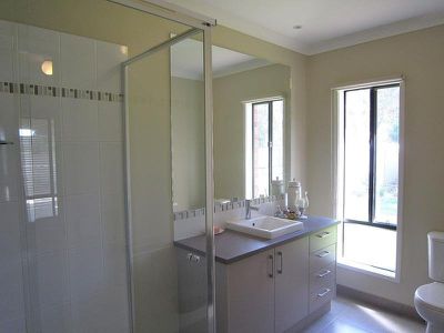 7 Crossley Avenue, Epsom