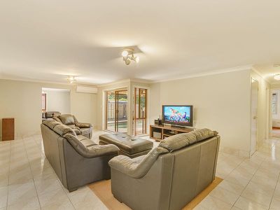 43 Dorset Drive, Rochedale South