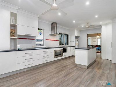 116 Pease Street, Manoora
