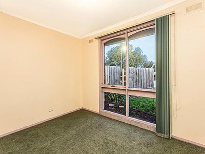 7 Balmoral Place, Melton West