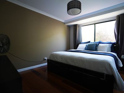 86 St Stephens Cres, Tapping