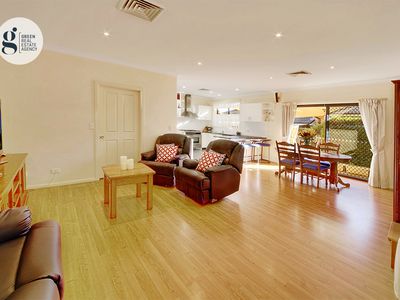 1 / 4 Moss Street, West Ryde