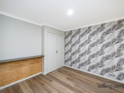 28 Haring Green, Atwell
