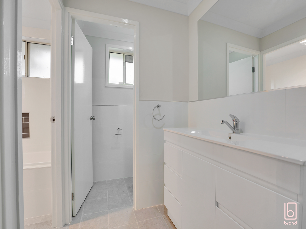 20 White Swan Avenue, Blue Haven