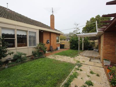 12 Vincent Avenue, Geelong