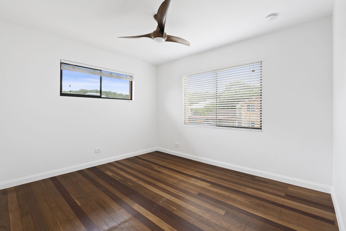 4 / 21 Awoonga Avenue, Burleigh Heads