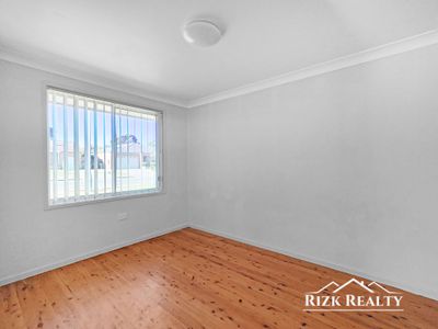204 Banks Drive, St Clair