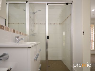 24 Collins Street, Collingwood Park