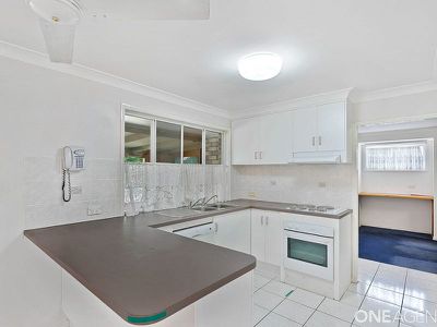 6 Bangalow Court, Kawungan