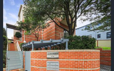 1 / 17A Walton Crescent, Abbotsford
