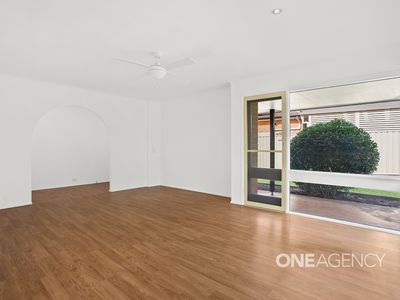 22 Fir Crescent, Albion Park Rail