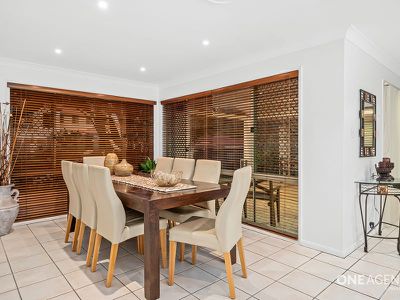 11 Saint Ives Cct, Forest Lake