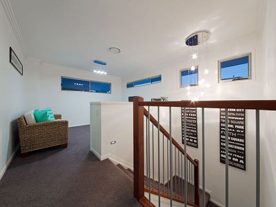 24 Feathertail Pl, Wakerley