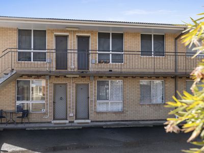 20 / 56 Henderson Road, Queanbeyan