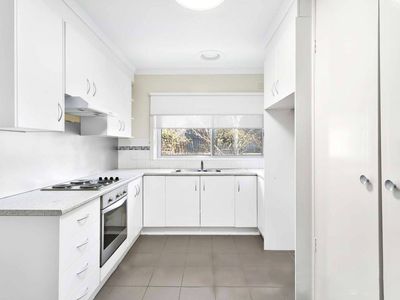 6 / 8 Braemar Street, Essendon