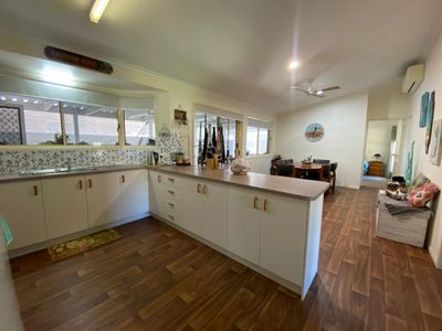 9 Limpus Street, Urangan