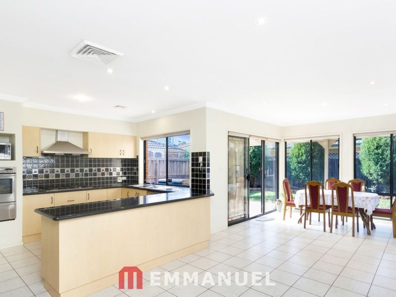 15 Charlie Yankos Street, Glenwood