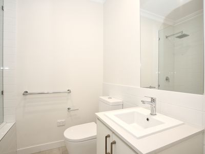 14 COCKATIEL STREET, Narre Warren