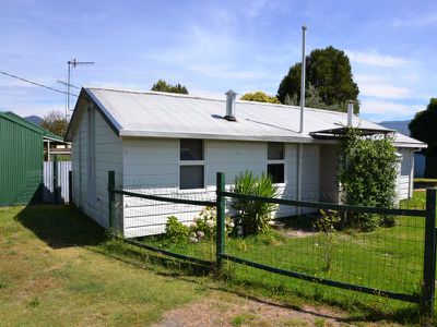 39 Freeburgh Avenue, Mount Beauty
