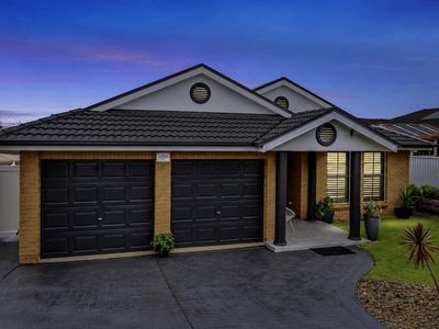 3 Duntroon Close, Hamlyn Terrace