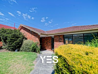 4 / 10 Lang Road, Mount Waverley