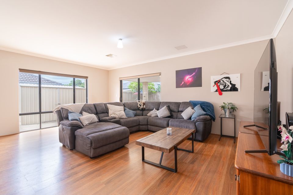 10 Pavonia Parade, Baldivis