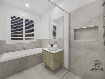 11 Kunlun Crescent, Clyde North