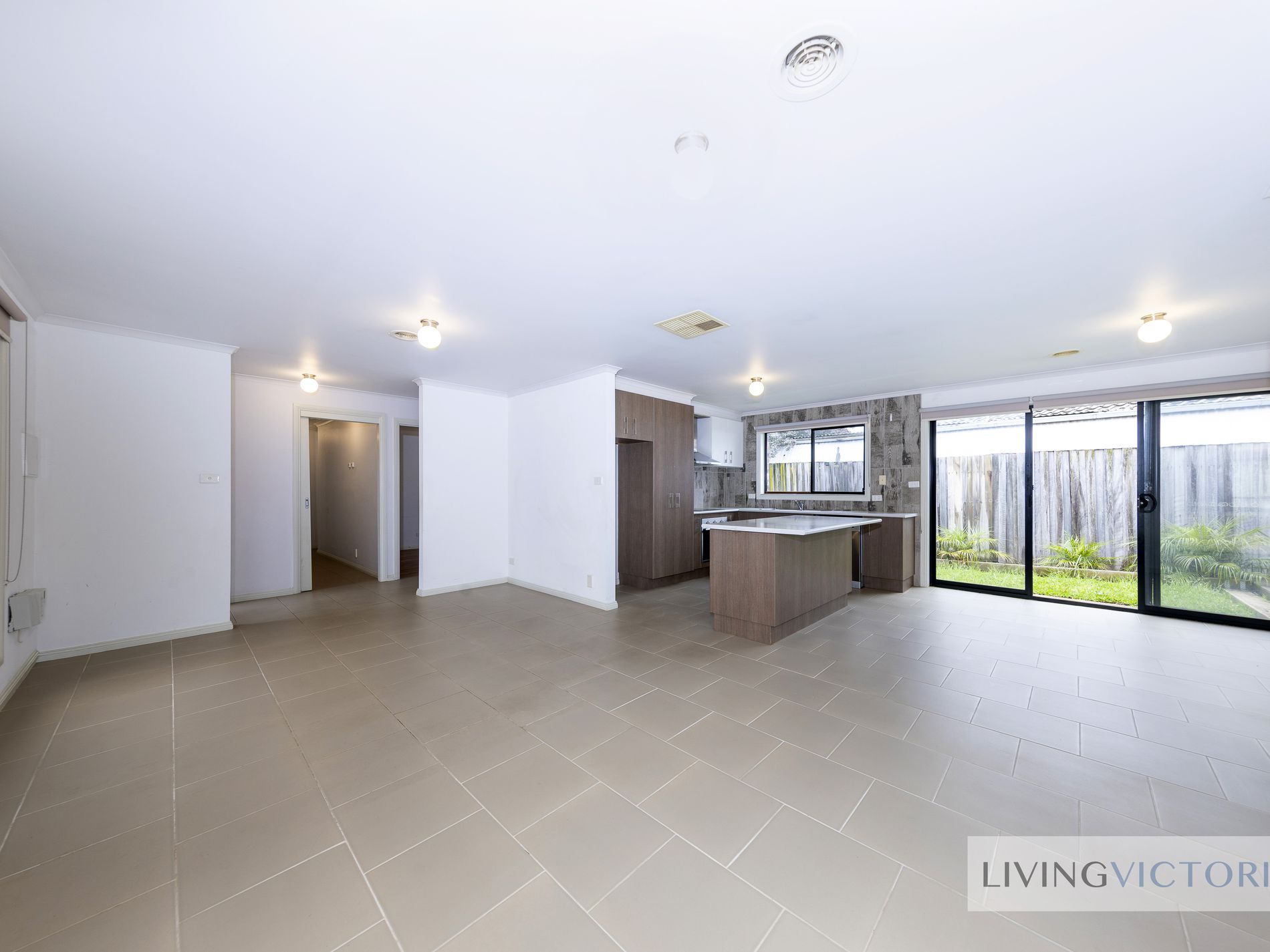 4 / 43 Acacia Crescent, Melton South