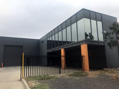 2 / 33 Graham Court, Hoppers Crossing