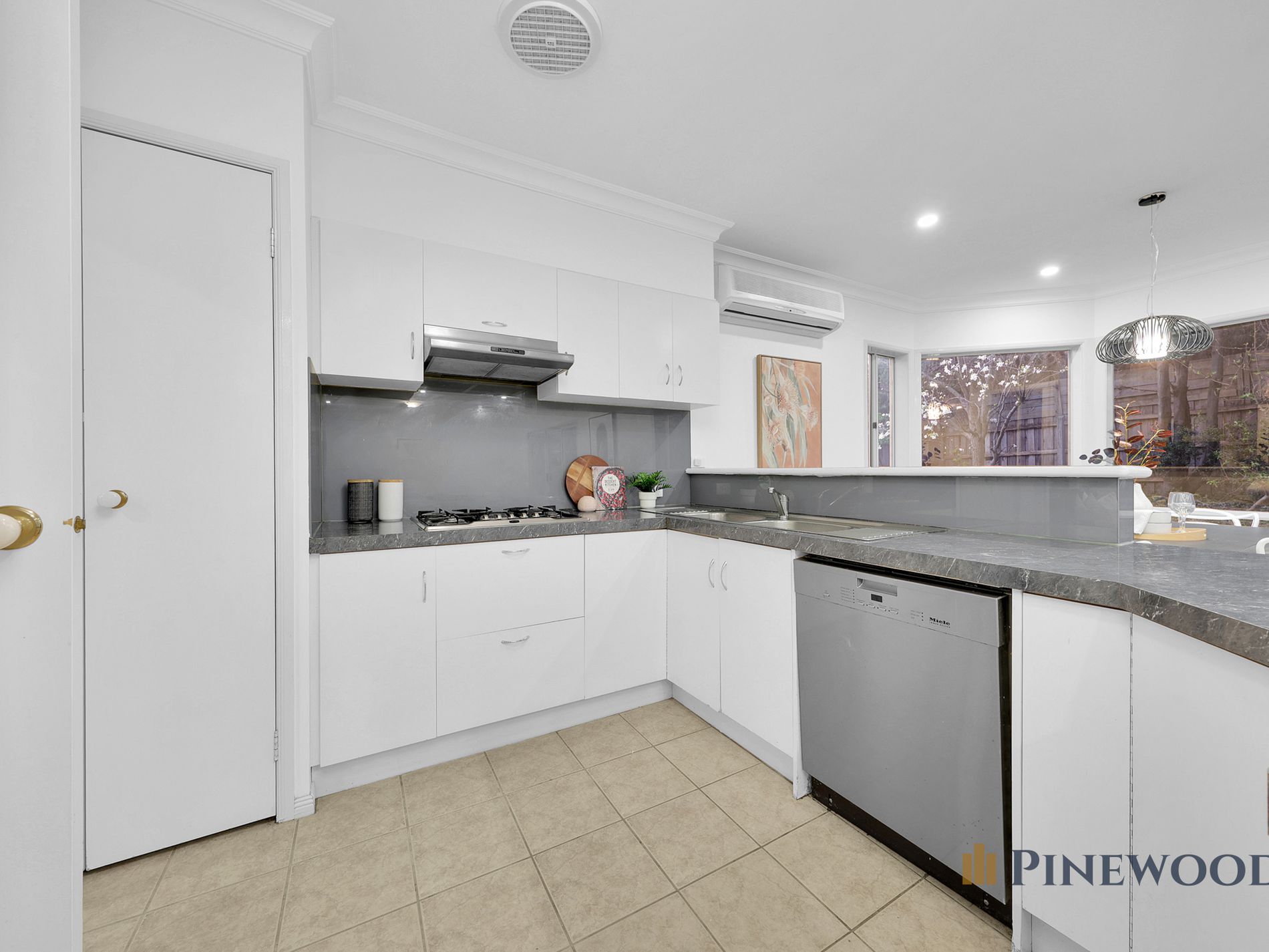 2 Gates Court, Roxburgh Park
