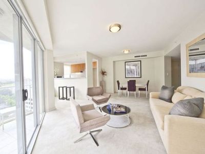 2210 / 77-81 Berry Street, North Sydney