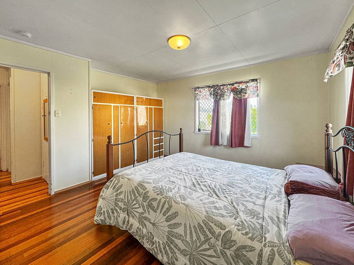 109 Grove Street, Atherton