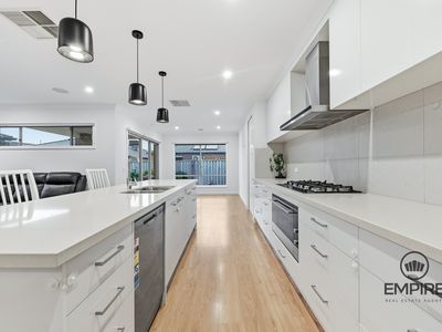 12 Emery Drive, Clyde North