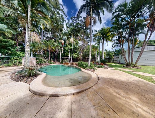 Big Block Tropical Oasis image 1