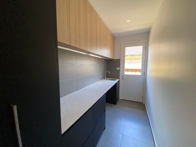 13 Anton Grove, Flemington