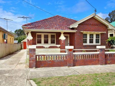 13 Livingstone Avenue, Botany